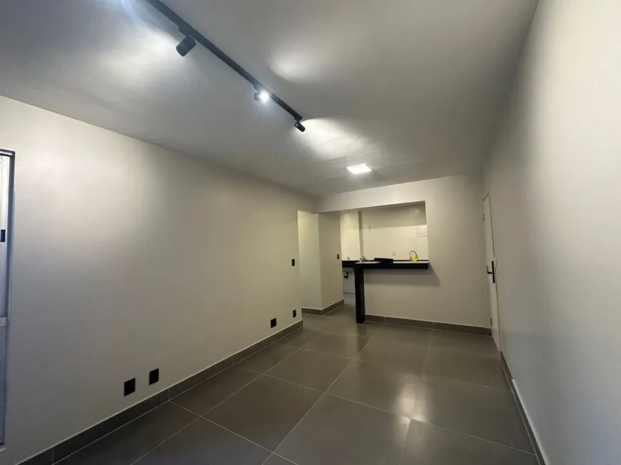 Apartamento Reformado no Setor Bueno - 2 Quartos com 1 Suíte - Foto 6