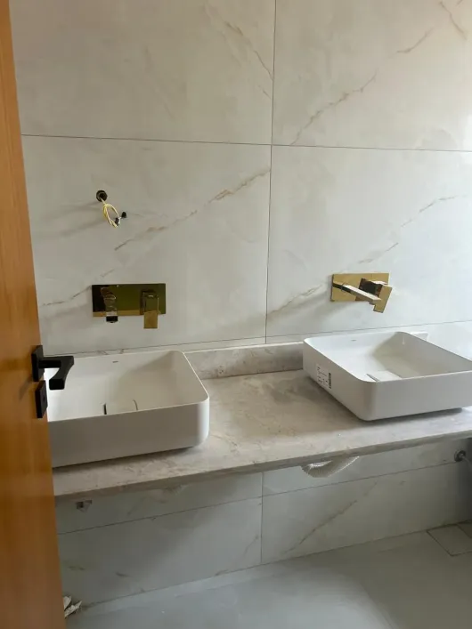 OPORTUNIDADE LINDA CASA NO CONDOMINIO TERRAS ALPHA RESIDENCIAL 02