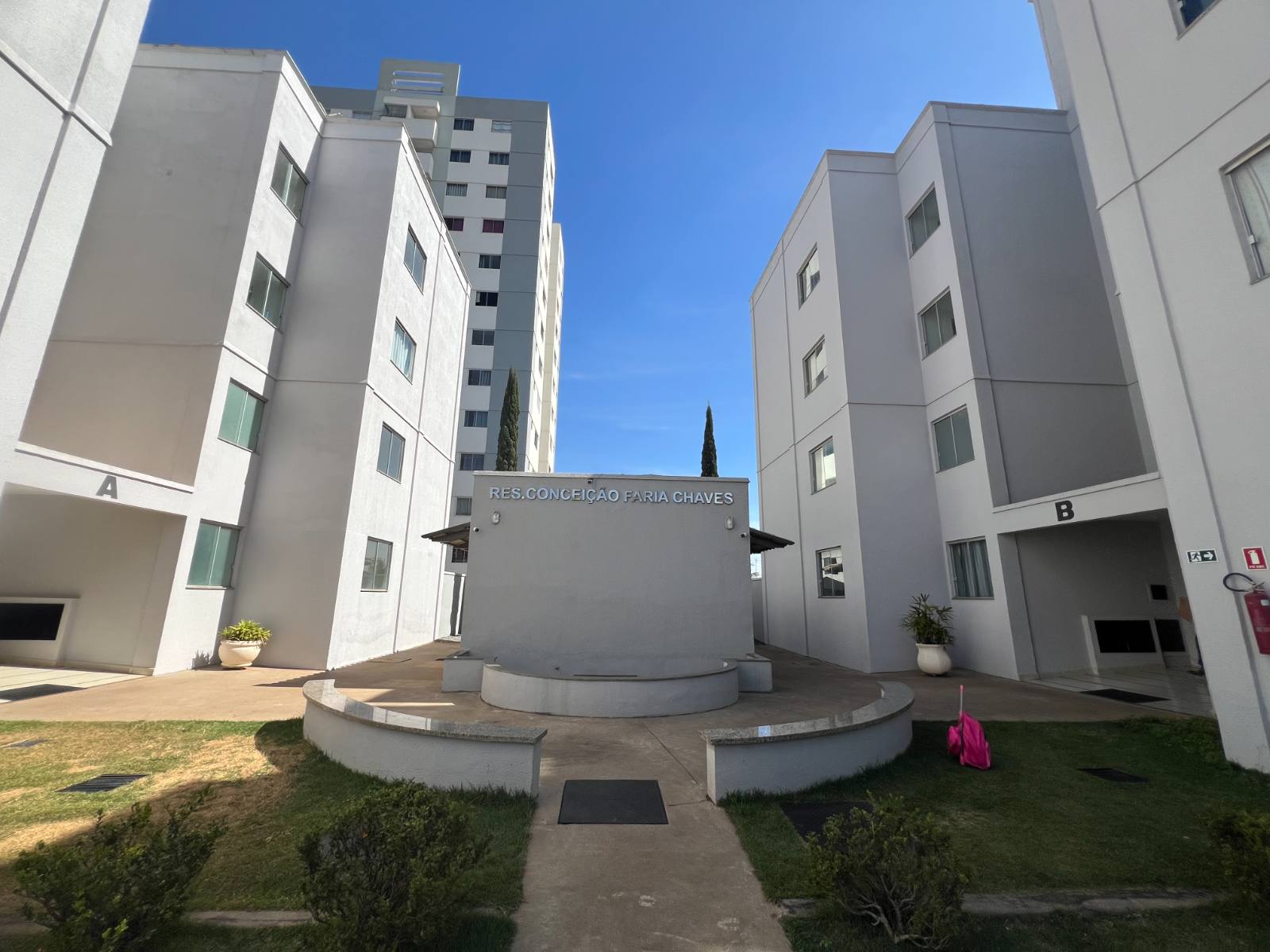 Apartamento 2 Quartos com Suíte - Residencial Conceição Faria Chaves