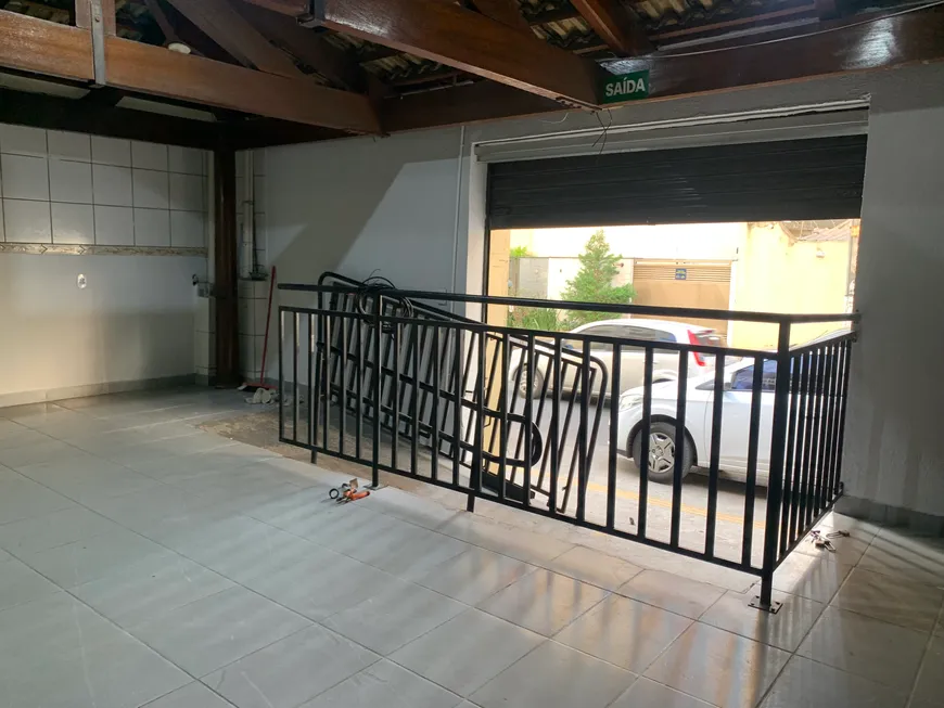 Loja Comercial Ampla no Nova Suiça - Pronta para Seu Negócio